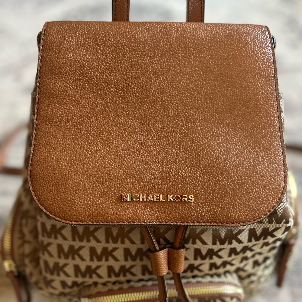 Michael Kors Abbey Large Logo Jacquard & Leather Backpack- Excellent Condition - Picture 5 of 14